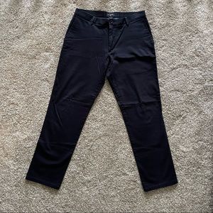 Dockers Mens Flat Front Navy Dress Pants. 34x34